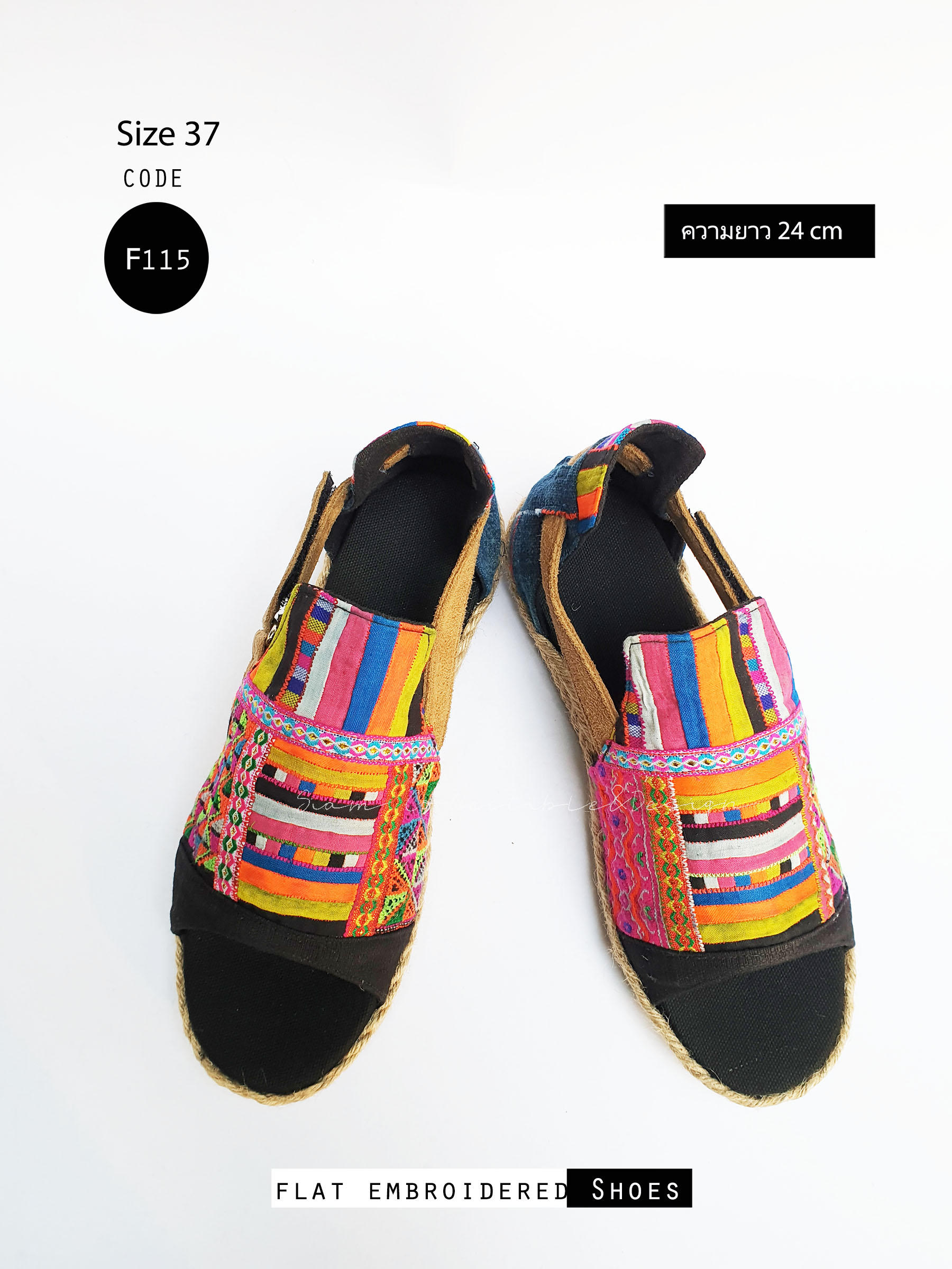 รองเท้าส้นเตี้ยแบบปิดส้นเท้า 115 / Size 37