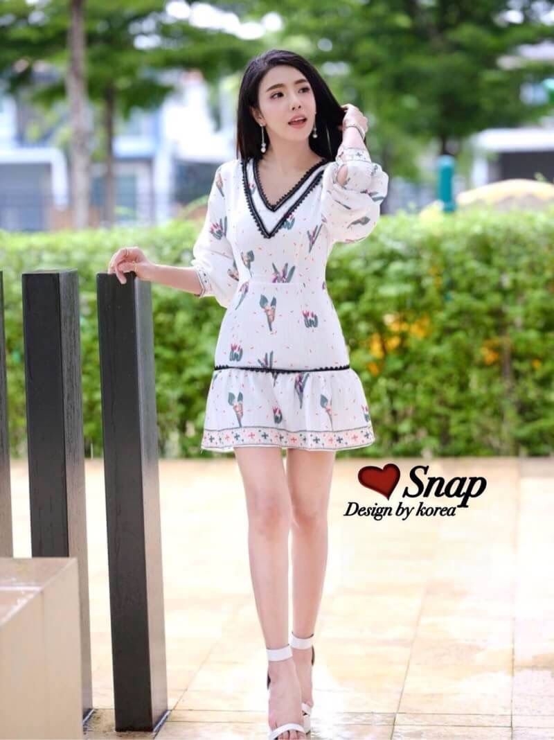 เดรสเกาหลี พร้อมส่ง Dress คอวีแขนยาว