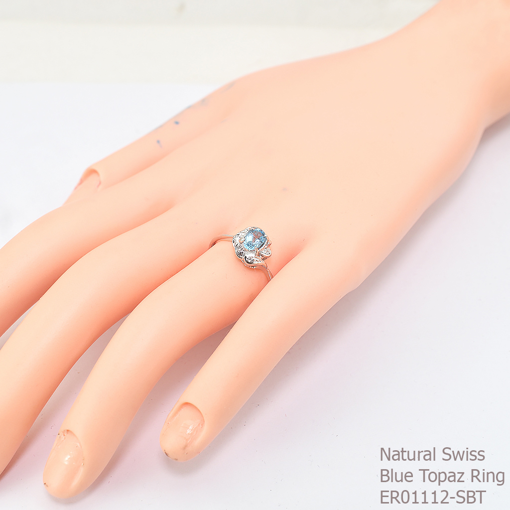 SKJewelryfactory แหวนเงินแท้ 92.5% ฝังพลอยสวิสบลูโทปาซแท้ ประดับเพชร ER01112-SBT