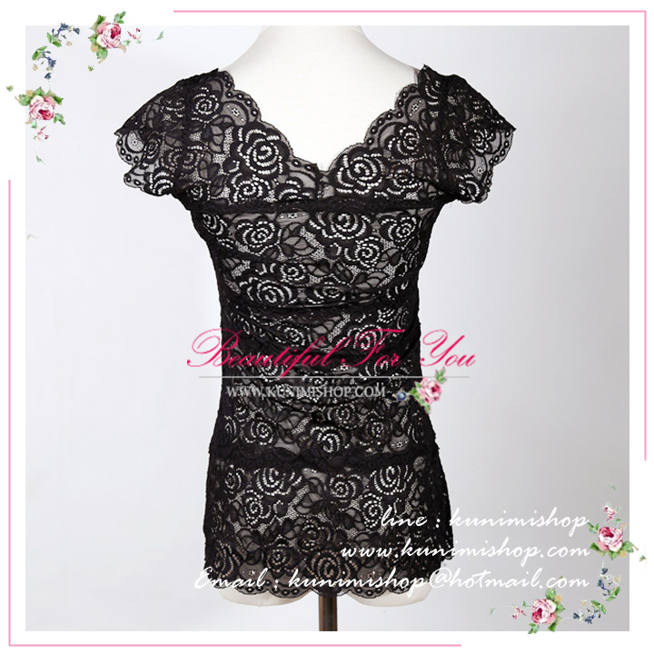 เสื้อซับใน เต็มตัว   เนื้อผ้าลูกไม้ทั้งตัว มีซับใน    ทรงสวย จะใส่เดี่ยวๆ หรือมีเสื้อคลุมอีกตัว ก็สวยคะ    เนื้อผ้ายืดหยุ่น รับกับรูปร่าง ใส่แล้วดูเพียวคะ         ขนาด  : FREE SISE ( รอบอกไม่เกิน 35 นิ้วคะ)        มี 2 สี  :   สีขาว  สีดำ