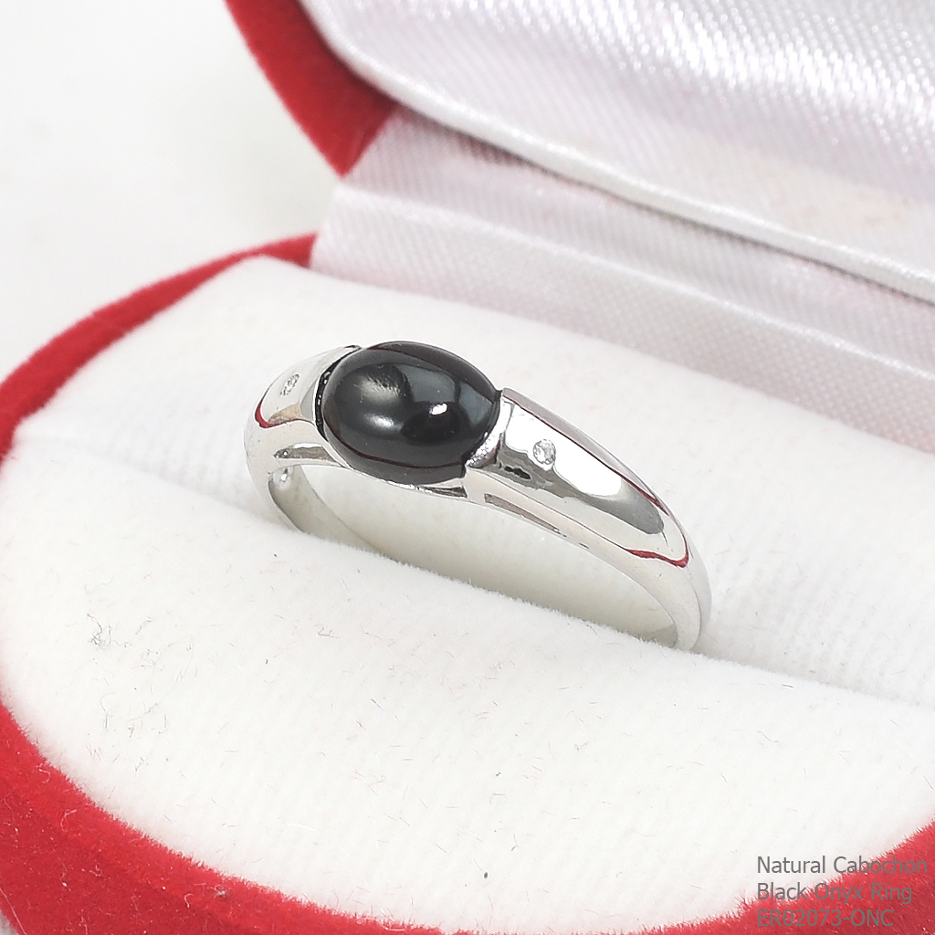 SKJewelryFactory แหวนนิลแท้ สไตล์เรียบๆ เหมาะสวมติดนิ้วตลอดเวลา และยังช่วยมีพลังศักดิ์สิทธิ์ช่วยปกป้องอันตราย ER02073-ONC