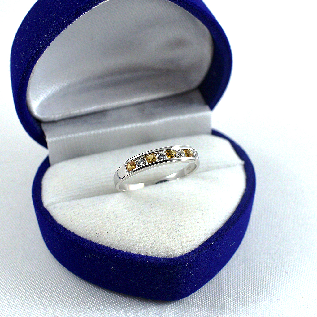 SKJewelryfactory แหวนเเถว พลอยซิทรินแท้ สลับเพชร สไตล์เรียบๆ ทรงนี้ฮิตตลอดกาล ER00317-CIT2