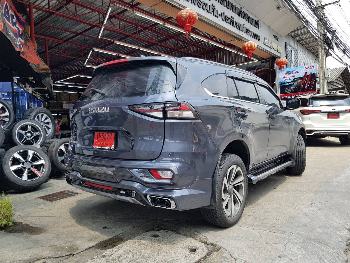 ชุดแต่ง ISUZU MU-X รุ่น Rbs sport 2 ชิ้น