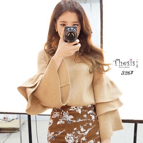 เสื้อเกาหลี พร้อมส่ง เสือแขนบานซ้อนชั้นๆ