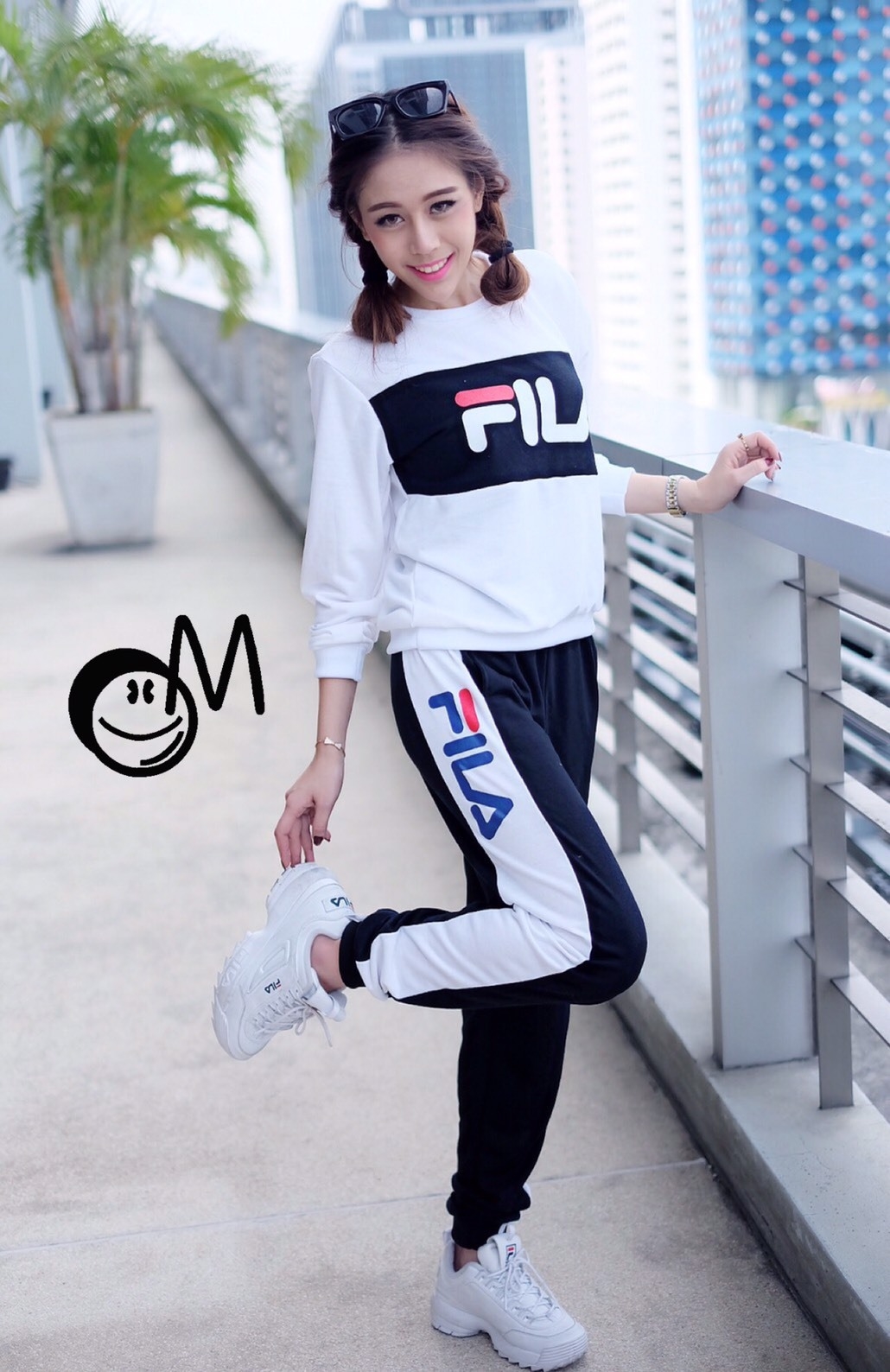 เสื้อผ้าเกาหลี พร้อมส่ง เซตวอม FILA แนวสปอร์ต