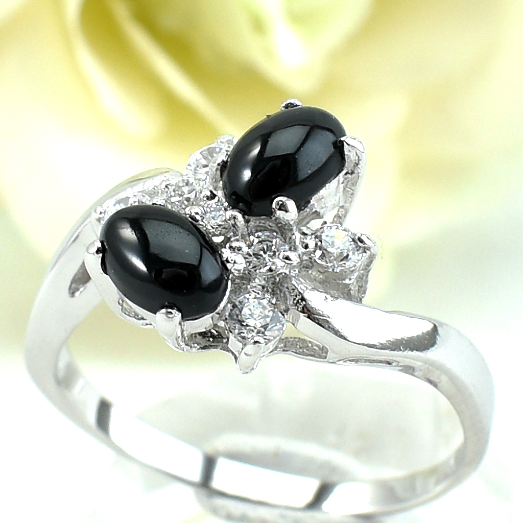 SKJewelryFactory แหวนนิล สไตล์แหวนพลอยคู่ น่ารักไปอีกแบบ ER01016-ONC