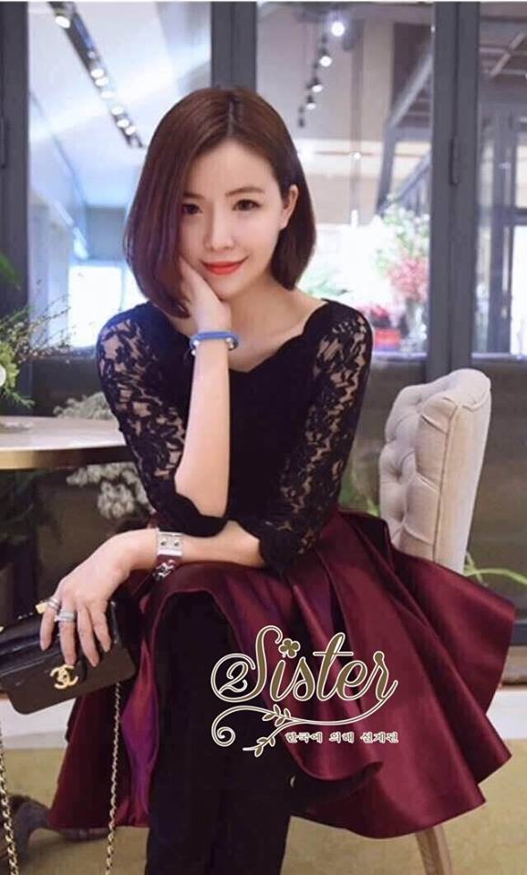 พร้อมส่ง เสื้อด้านบนเนื้อผ้าลูกไม้สีดำฉลุลายดอกสวยงาม