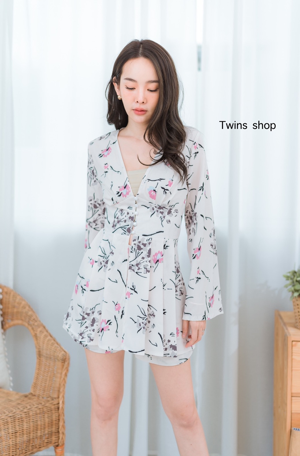 เดรสเกาหลี พร้อมส่ง Set mini dress +กางเกงเอวสูงขาสั้น