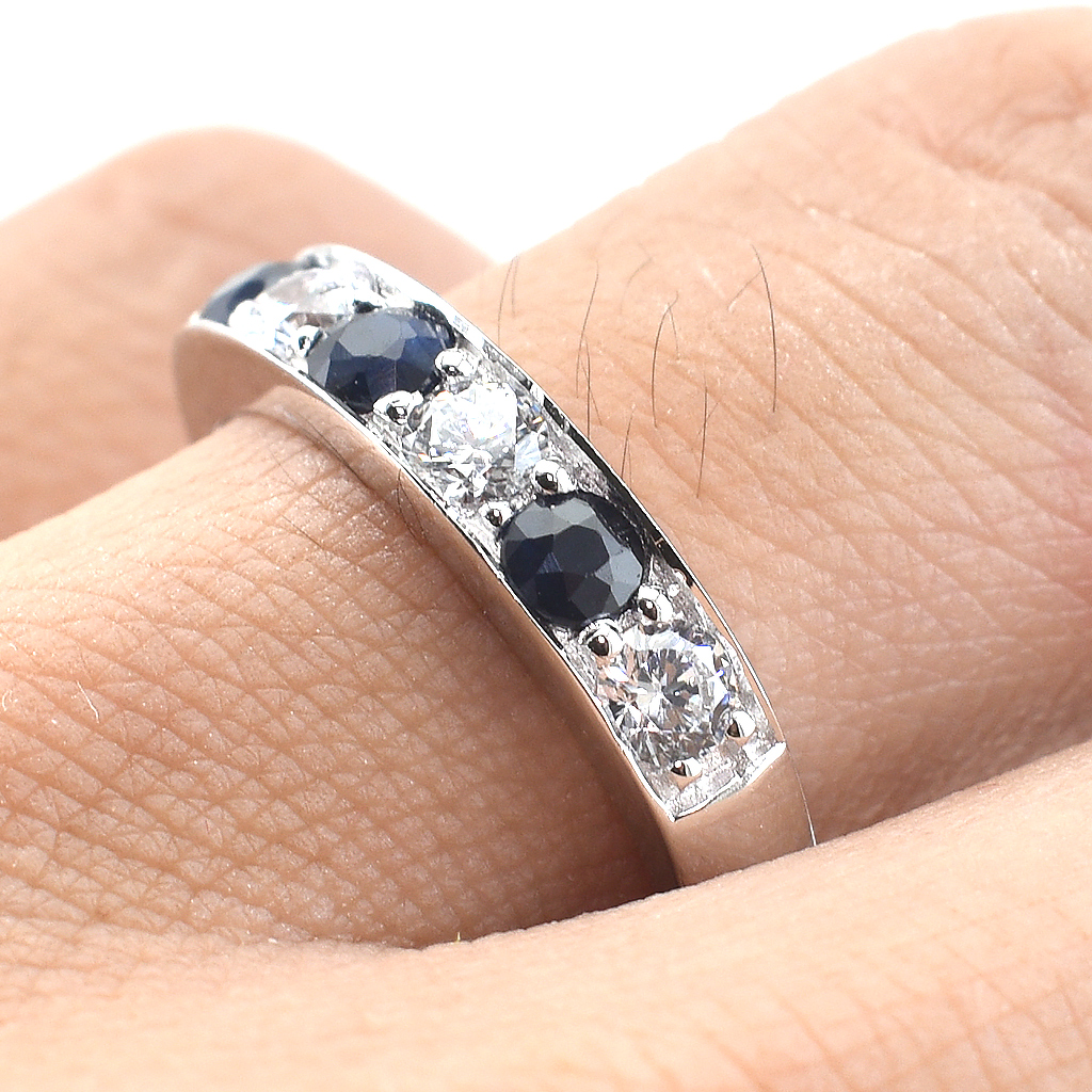 SKJewelryfactory แหวนเงินแท้ 92.5% ฝังพลอยไพลินแท้ สลับเพชร ER01835-BSA