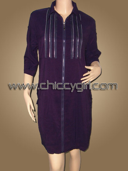 เสื้อคลุมตัวยาวซิบหน้าสีม่วง แต่งซิบที่อก มีกระเป๋าข้าง ผ้าเนื้อดีเกรดเอ (L)