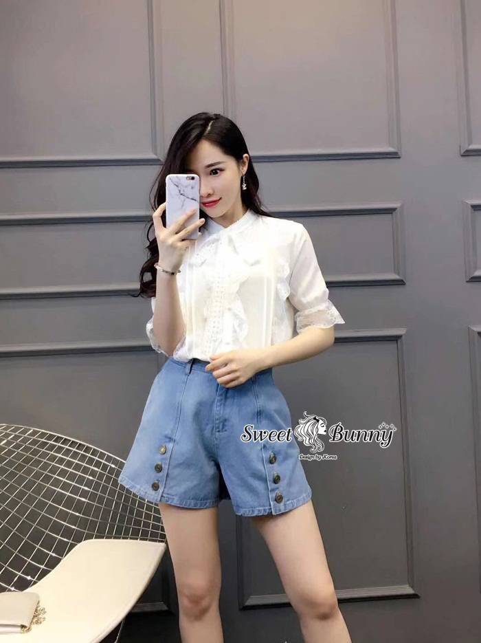 เสื้อผ้าเกาหลี พร้อมส่ง ชุดเซ็ทเสื้อ+กางเกงยีนส์