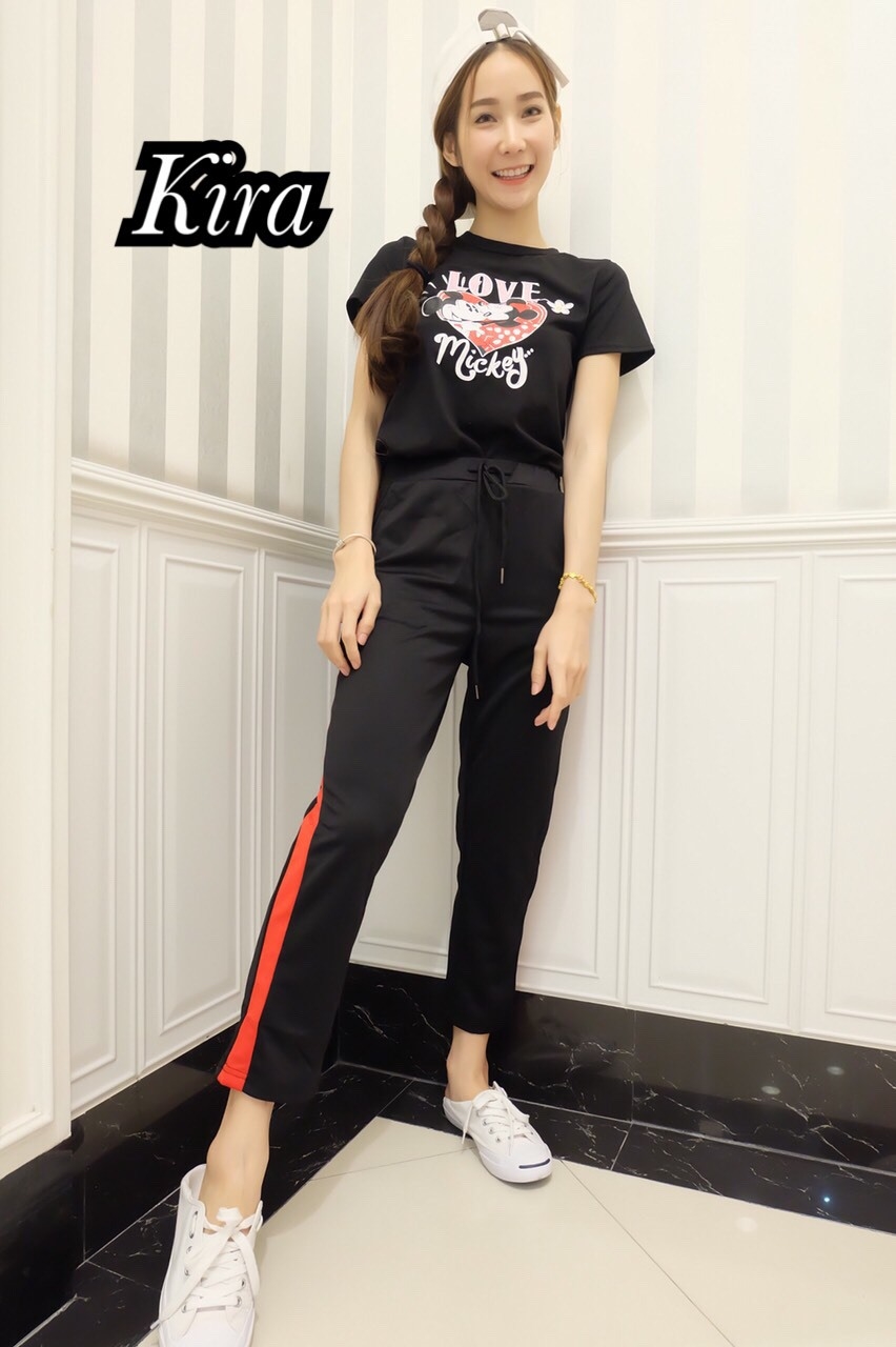 เสื้อผ้าเกาหลี พร้อมส่ง เสื้อ กับ กางเกงขายาวสีดำ
