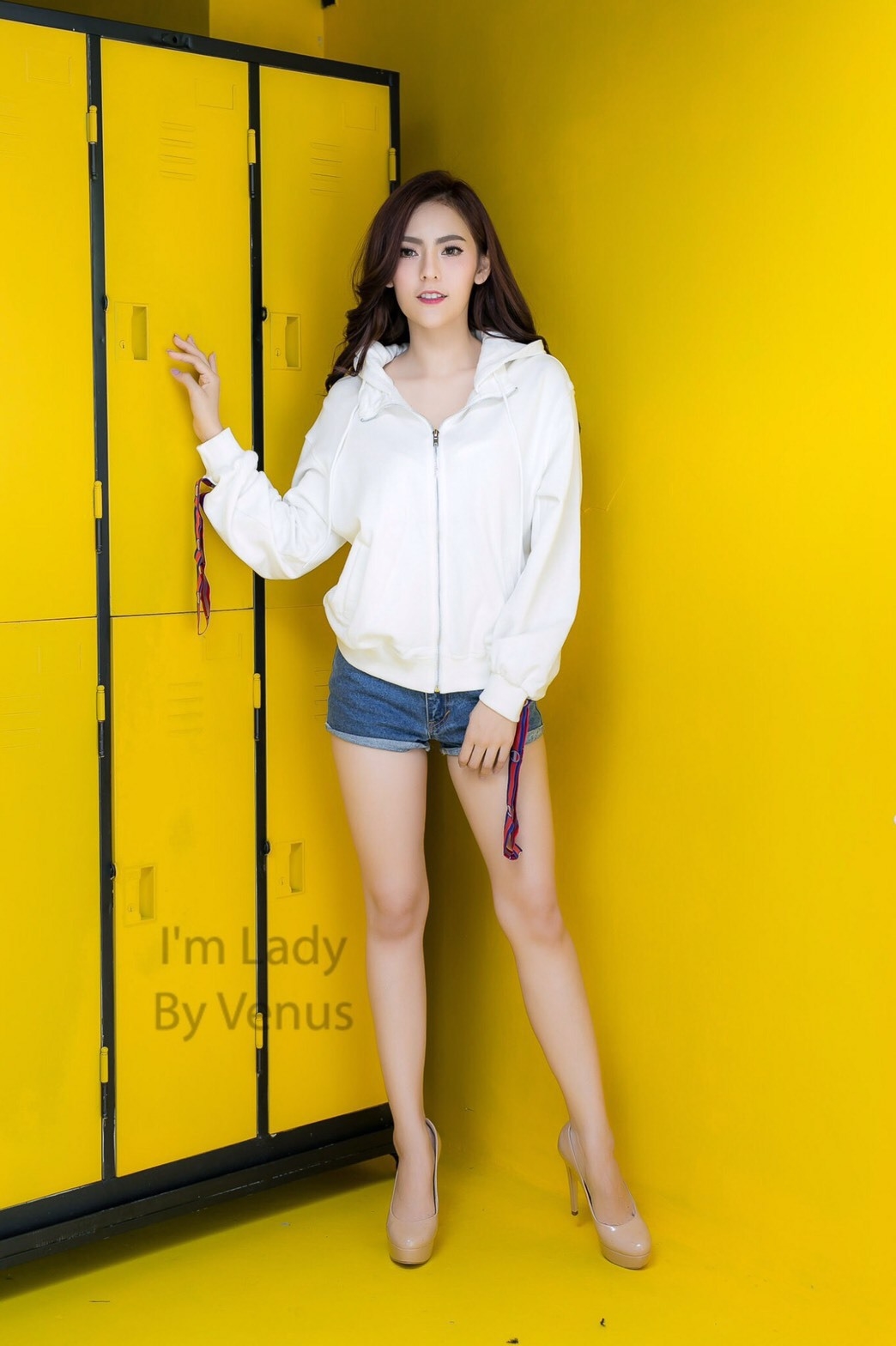เสื้อเกาหลี พร้อมส่ง เสื้อคลุมมีฮู๊ด ผ้านิ่ม