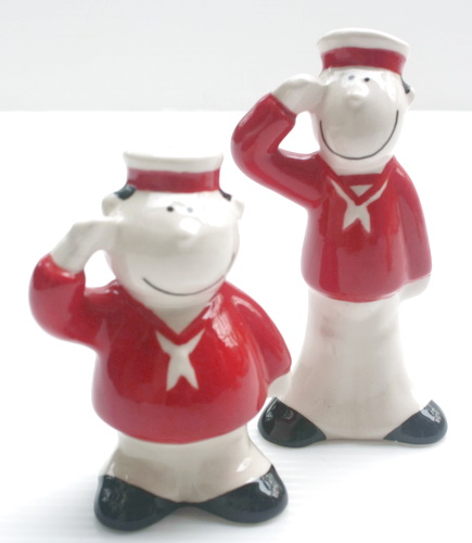 Salt & Pepper Shaker ที่ใส่เกลือพริกไทย รูปกลาสีเรือในชุดแดง