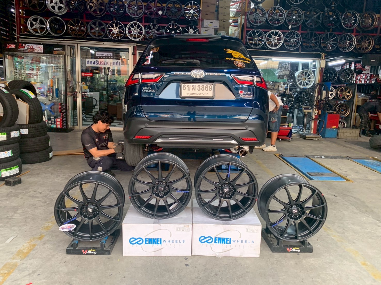 ล้อ ENKEI SC22 ขอบ 18x8.0 10x100-114.3 ET40 สีดำ GMM2 *ราคาต่อวง