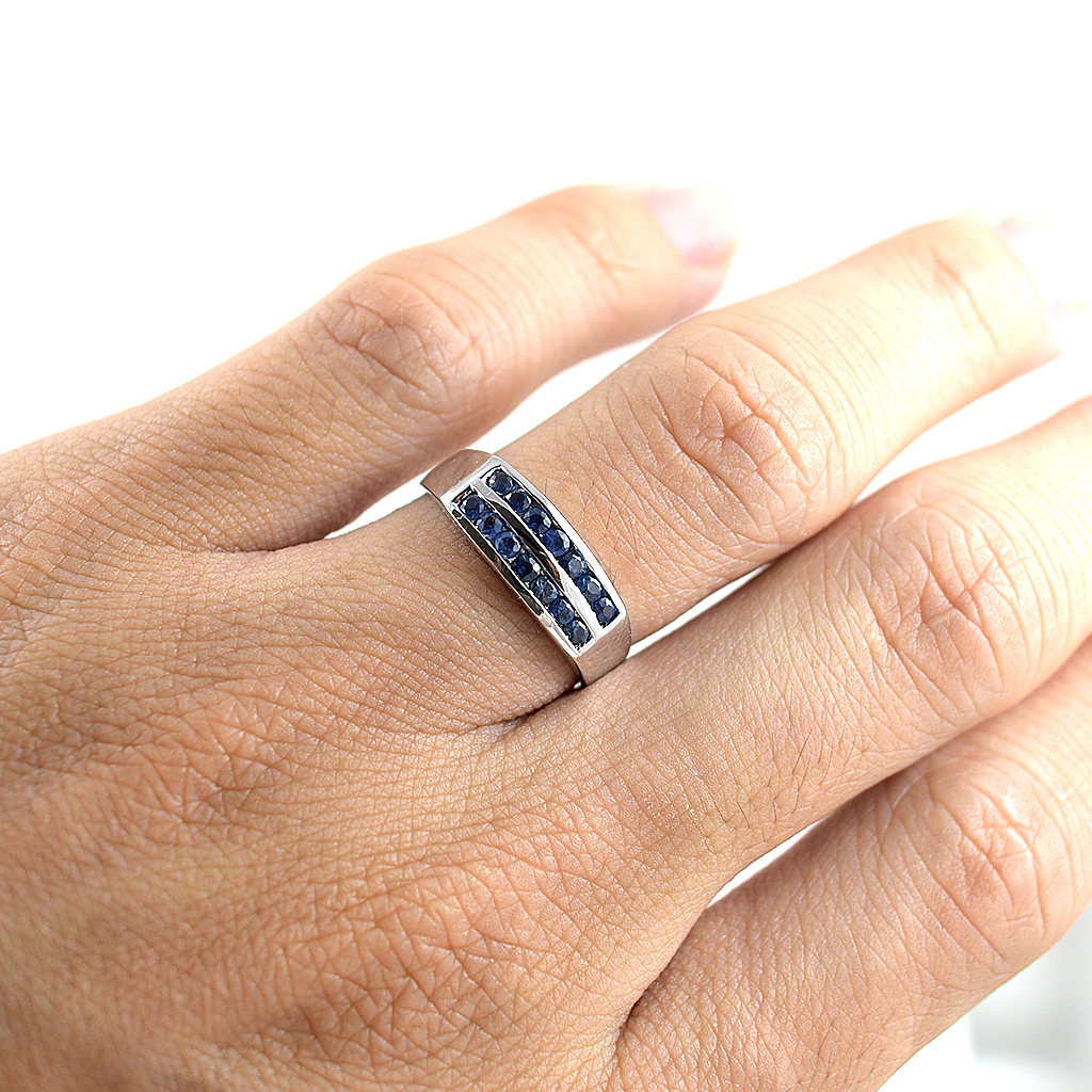 SKJewelryfactory แหวนเงินแท้ 92.5% ฝังพลอยไพลินแท้ ดีไซด์สปอร์ต ER00789-BSA