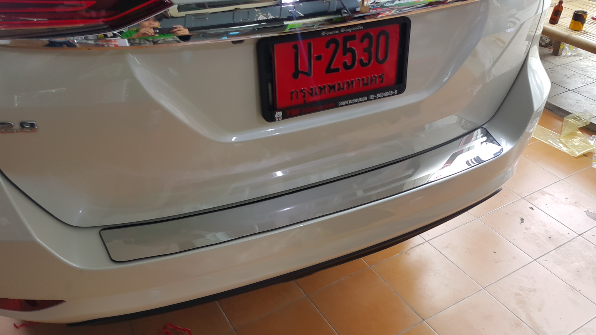 กันรอยท้ายสแตนเลส New Fortuner