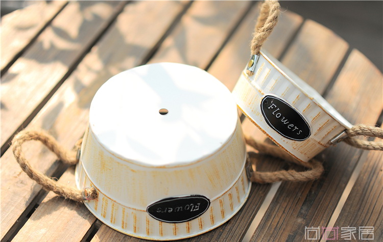Pre-Order กระถางต้นไม้ทรงถังกลม มีหูเชือก สังกะสีทำสีเก่า เซต 2 ใบ Zakka