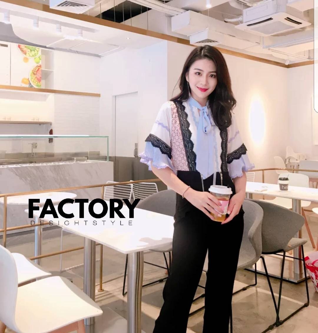 เสื้อผ้าเกาหลี พร้อมส่ง จั๊มสูทแต่งระบาย