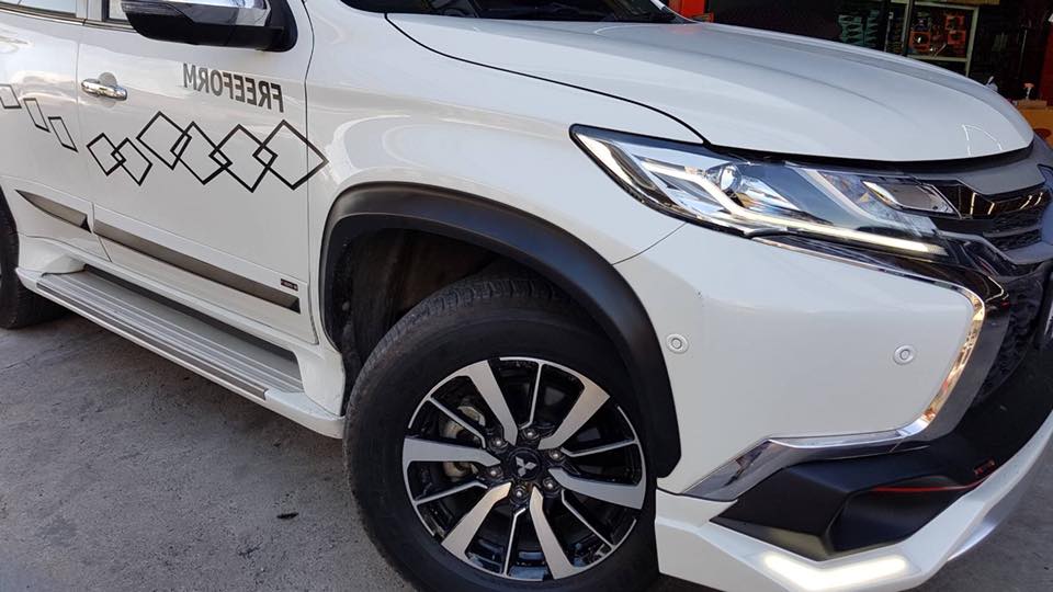 ชุดแต่งNew Pajero Sport รุ่น f-icona 8ชิ้น