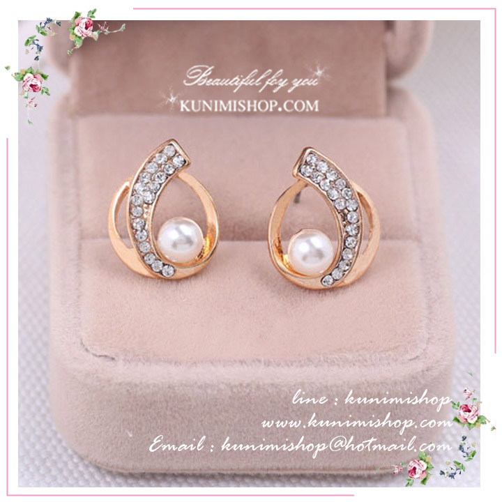 WR011 ตุ้มหู ต่างหูทองทรงหยดน้ำ ประดับด้วยเพชร และไข่มุก สวยหรู แบบแป้นเสียบคะ