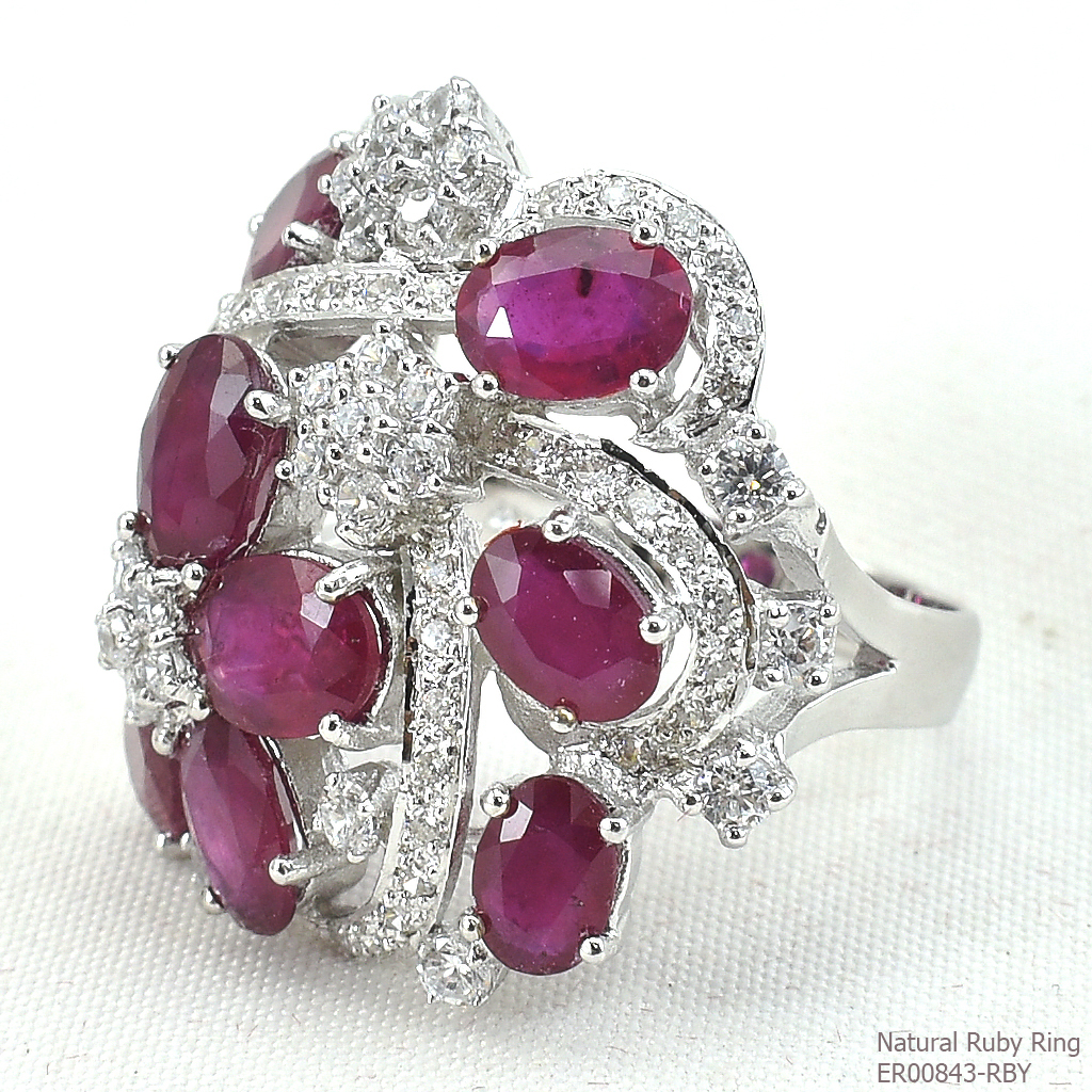 SKJewelryfactory แหวนพลอยทับทิมแท้ ดีไซน์หรูหราอลังการ วงนี้ใส่ออกงานสวยมาก ER00843-RBY