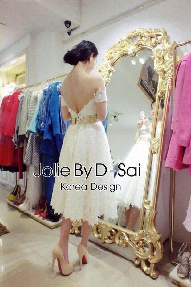 พร้อมส่ง Dress ชุดเดรสลูกไม้สีขาว ทรงปาดไหล่