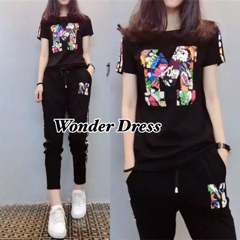เสื้อผ้าเกาหลี พร้อมส่ง เสื้อแขนสั้นผ้ายืดเนื้อดี