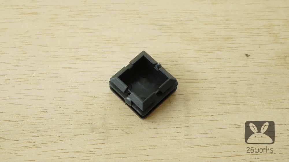 พลาสติกปิดเหล็กกล่อง 25x25 mm (1 นิ้ว) สวมใน