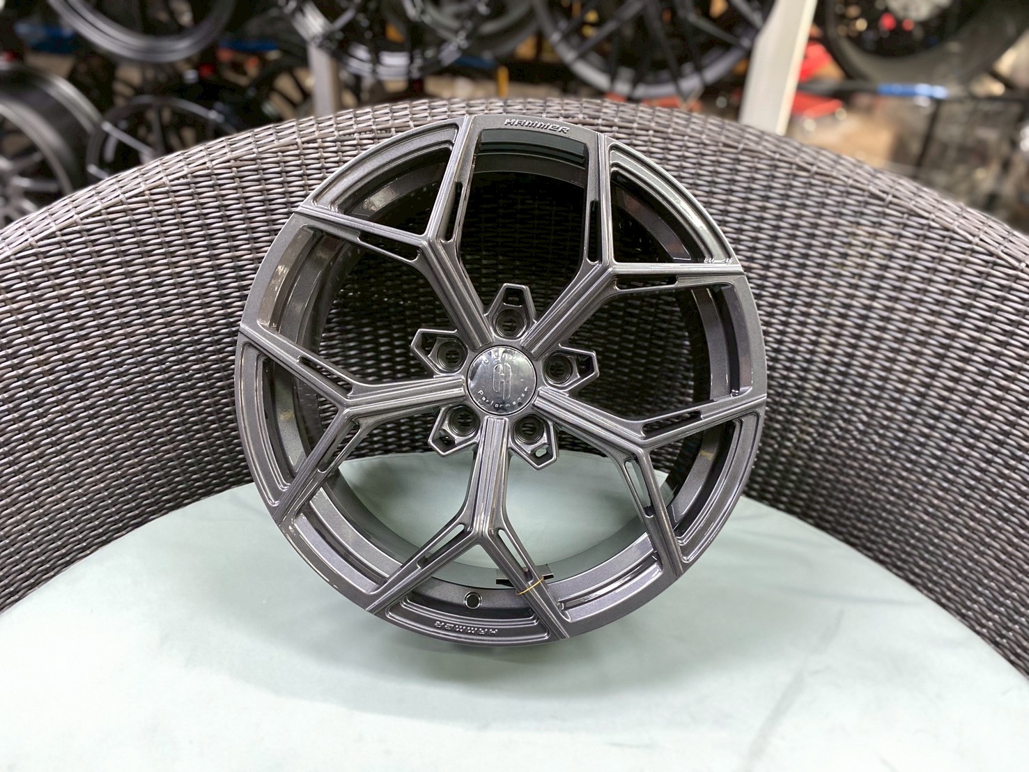 ล้อ APP VF5 ขอบ18x8.5 5x114.3 ET35 สีเทา GM *ราคาต่อวง ล้อเบา Flowforming
