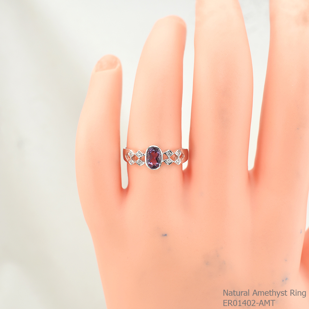 SKJewelryFactory แหวนแอมิทิสต์แท้ ดีไซน์ด้านข้างเป็นลายข้าวหลามตัด ER01402-AMT