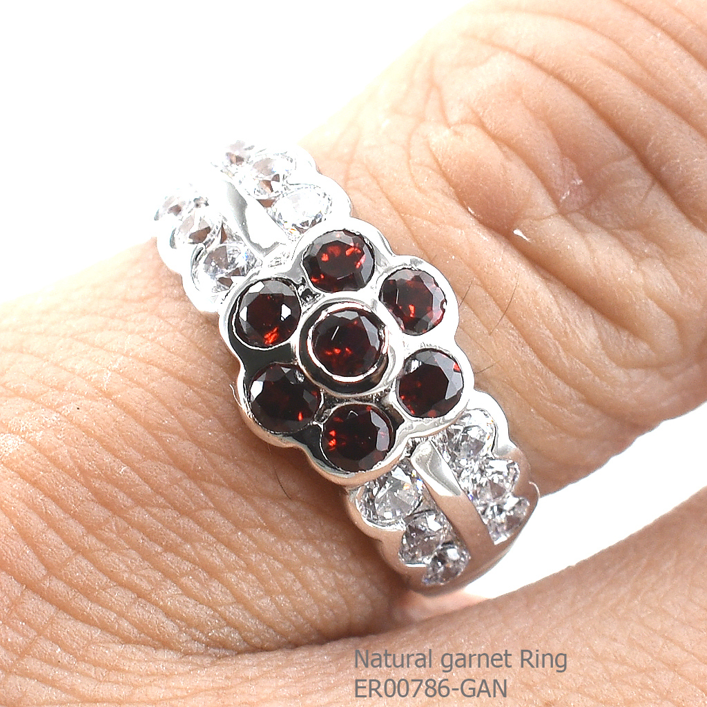 SKJewelryFactory แหวนดอกไม้ พลอยโกเมนแท้ แหวนพลอยโกเมนแท้ ER00786-GAN