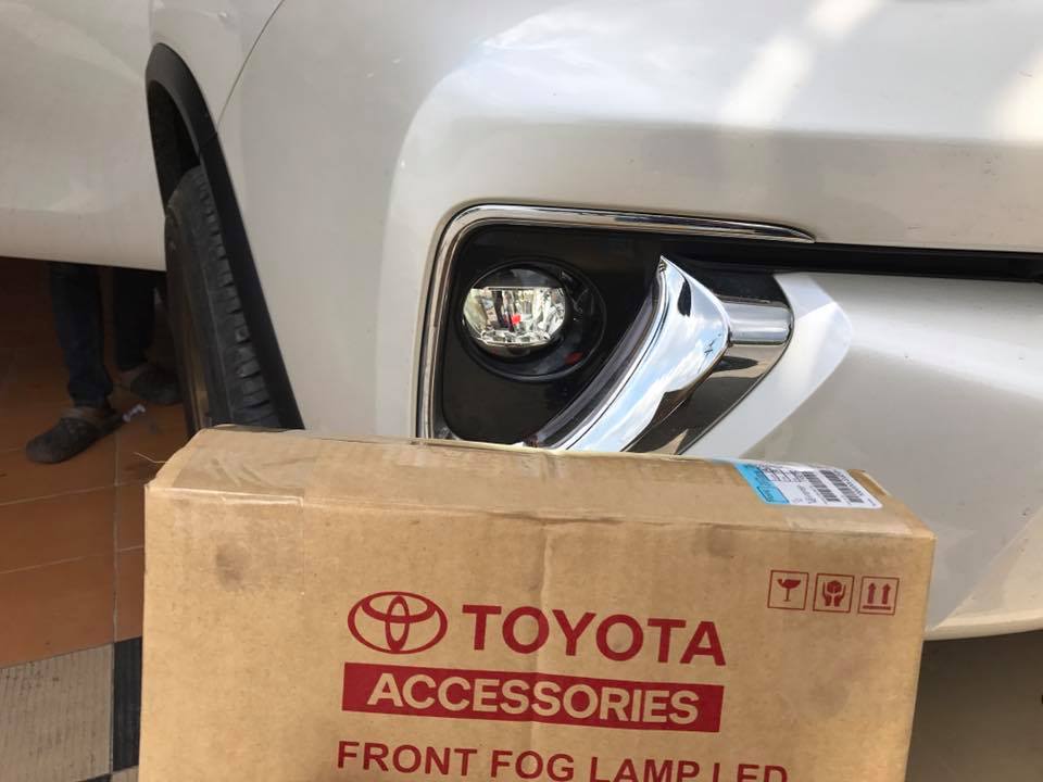 โคมไฟ LED TOYOTA แท้ New Fortuner