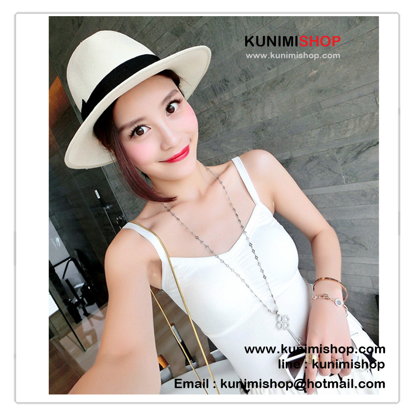 เสื้อกล้าม สายเดี่ยว เสื้อซับใน มีฟองน้ำซับใน ด้านหลัง ดีไซด์ สวยเก๋ จะใส่เดี่ยวๆ หรือ จะมีเสื้อทับก็ดูดีคะ รอบอกไม่เกิน 35 นิ้ว / มี 2 สี ขาว , ดำ 