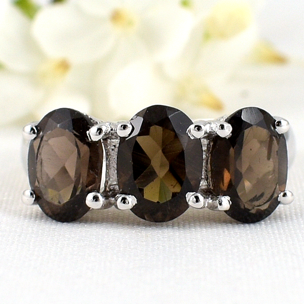 SKJewelryfactory แหวนพลอย3เม็ด ฝังพลอยสโมกกี้ควอทซ์แท้ ตัวเรือนเงิน ER01769-SMQ