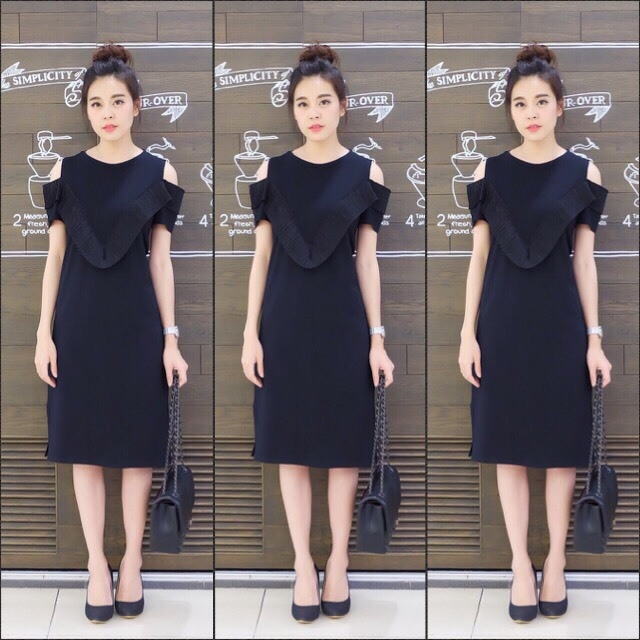 เดรสเกาหลี พร้อมส่ง Sleeveless V Dress เว้าไหล่
