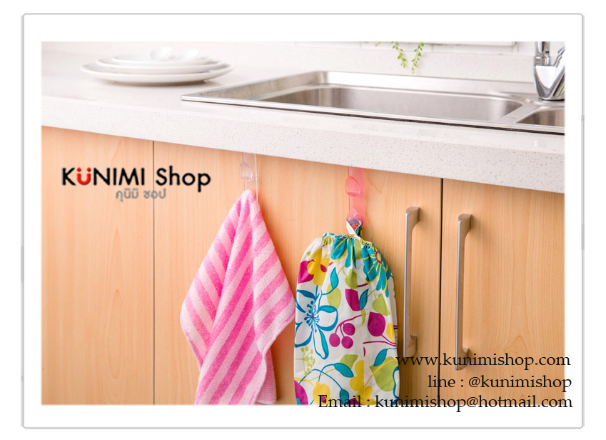 ตะขอที่แขวนสิ่งของอเนกประสงค์ เช่น แขวนของใช้ในครัว ของใช้ในห้องน้ำ สามารถนำไปเกี่ยวได้ที่ขอบประตู ขอบตู้ ทำให้หยิบใช้งาน ประหยัดพื้นที่ในการจัดเก็บ 