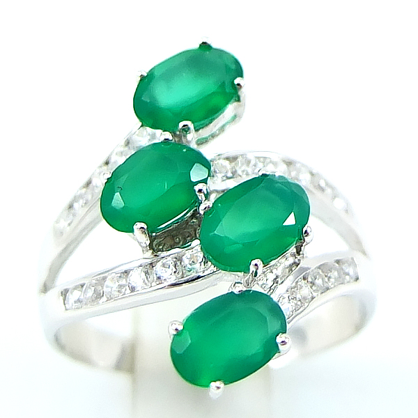 SKJewelryFactory แหวนพลอยกรีนอะเกทแท้ สีเขียวดั่งมรกต ตัวเรือรเงินแท้ ER00836-GAG
