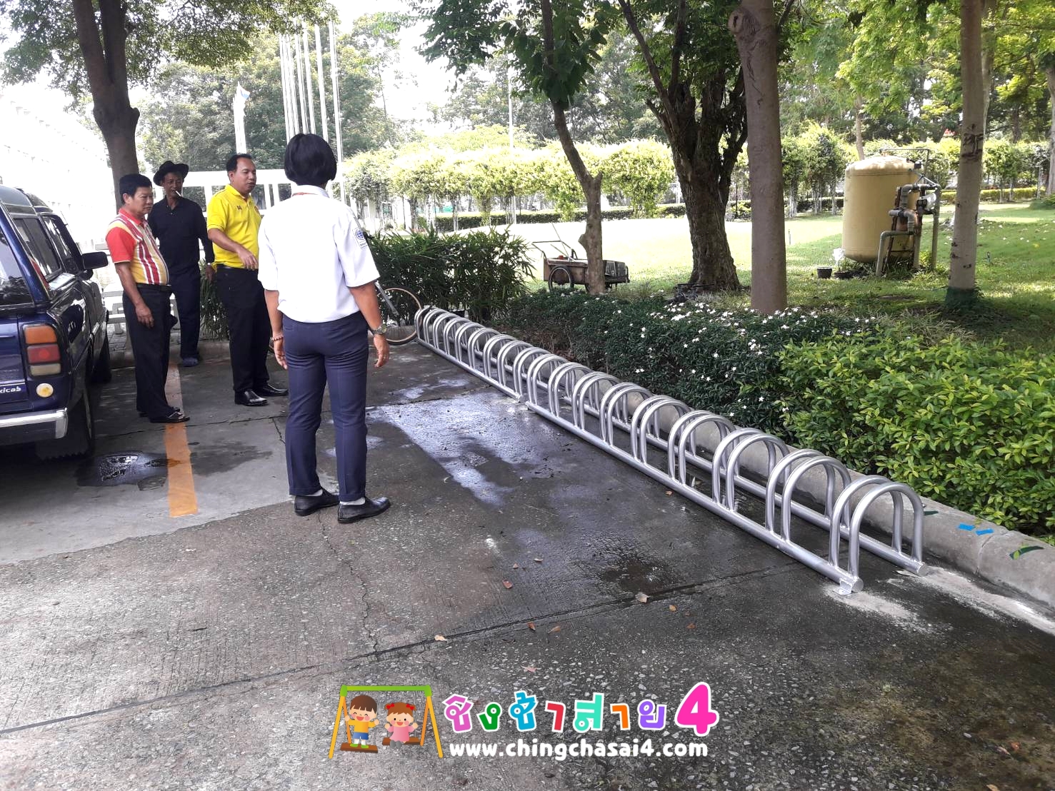 ที่จอดรถจักรยาน 9 ที่ (แบบต่ำ)