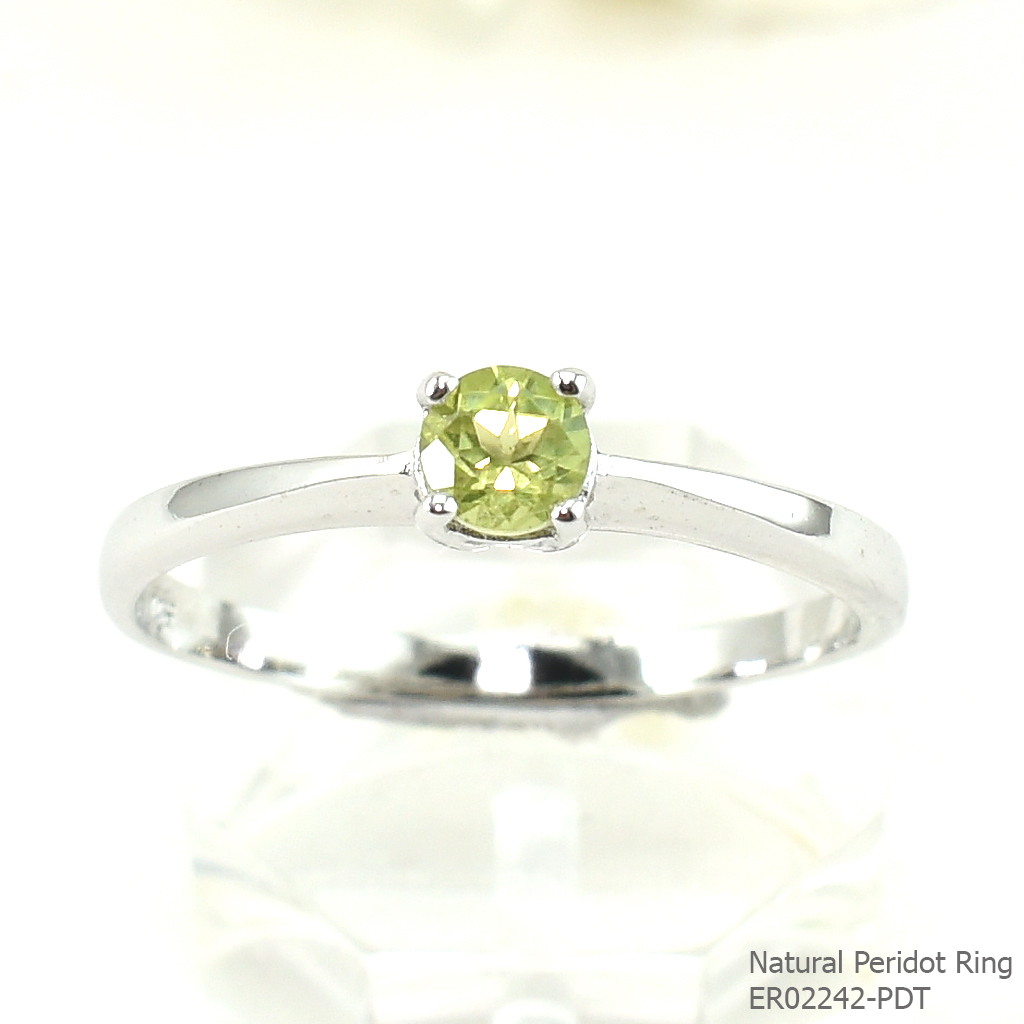 SKJewelryfactory แหวนเงินแท้ ฝังพลอยเพอริดอทแท้ สไตล์แหวนแต่งงาน ER02242-PDT
