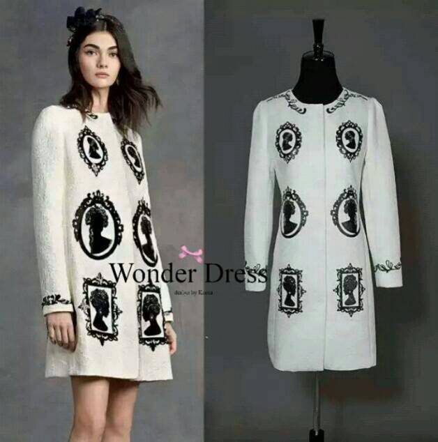 พร้อมส่ง เสื้อคลุมลายใหม่ล่าสุดจากแบรนด์ D&G