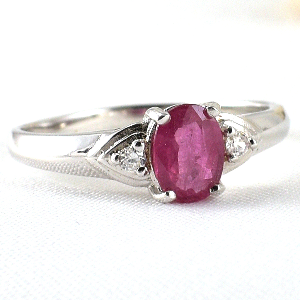 SKJewelryfactory แหวนเงินแท้ 92.5% ฝังพลอยทับทิมแท้ สไตล์เรียบหรู ER00428-RBY