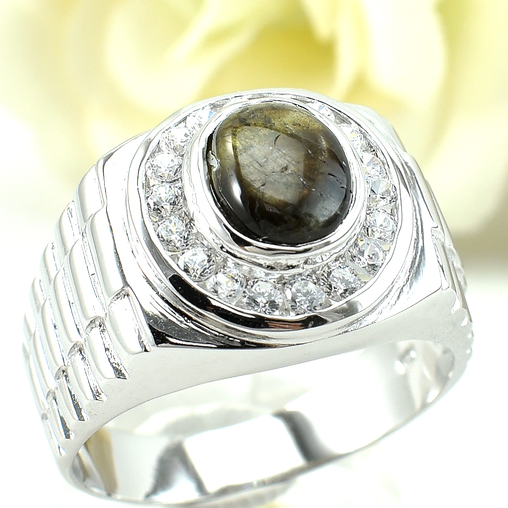 SKJewelryFactory แหวนพลอยแบล็คสตาร์แซฟไฟร์แท้ เวลาเจอแสงแดด จะเหลือบเป็นดาว Star เด่นเป็นสง่า MR00062-BST