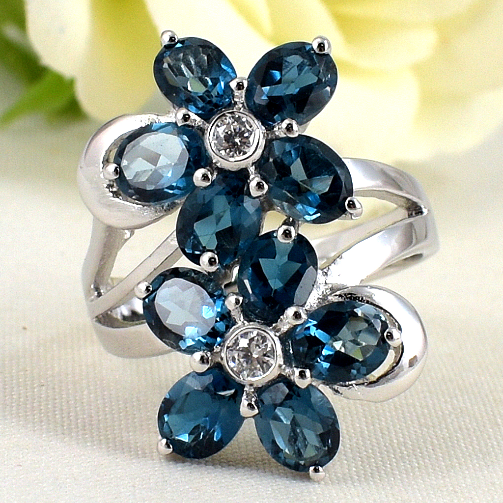 SKJewelryfactory แหวนดอกไม้ พลอยลอนดอนบลูโทปาซแท้ สีฟ้าเข้ม ER00233-LBT