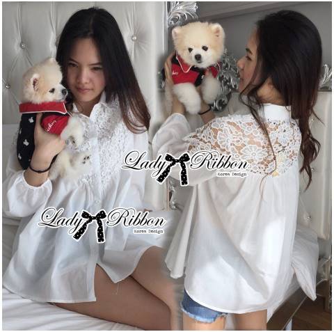 พร้อมส่ง เชิ้ตผ้าคอตตอนขาวตกแต่งผ้าลูกไม้