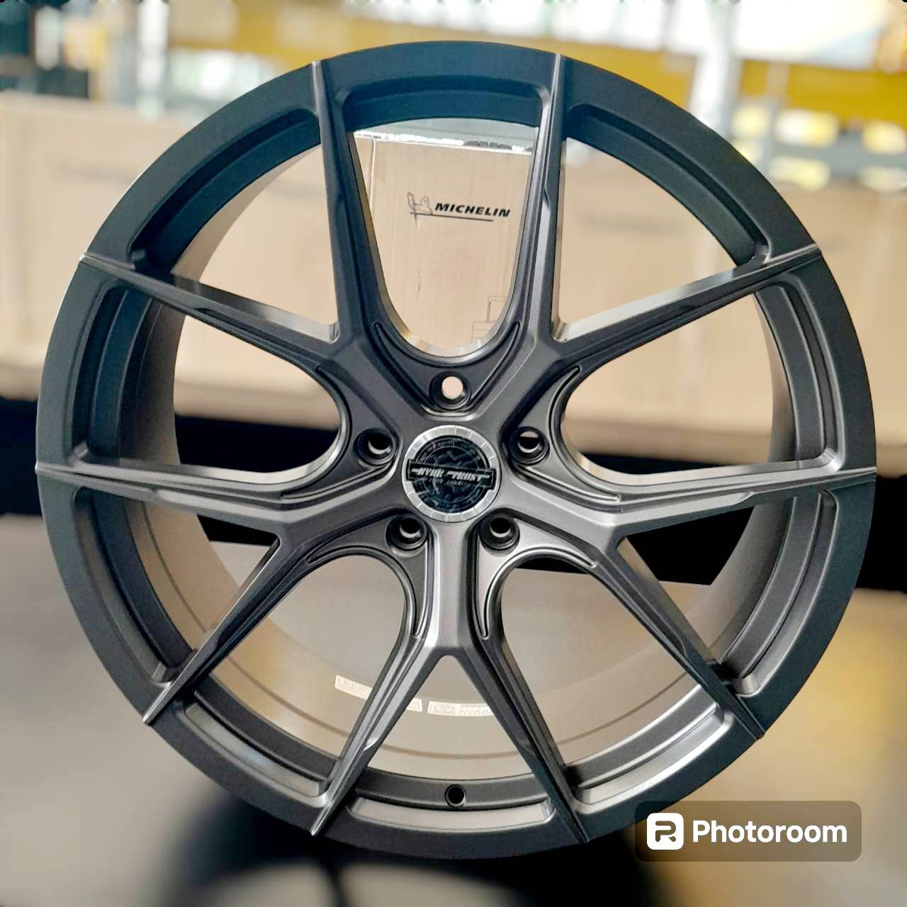 ล้อ Ever Trust ES-004 ขอบ18x8.5 ET35 5x108 สีเทากัน *ราคาต่อวง* Flowforming