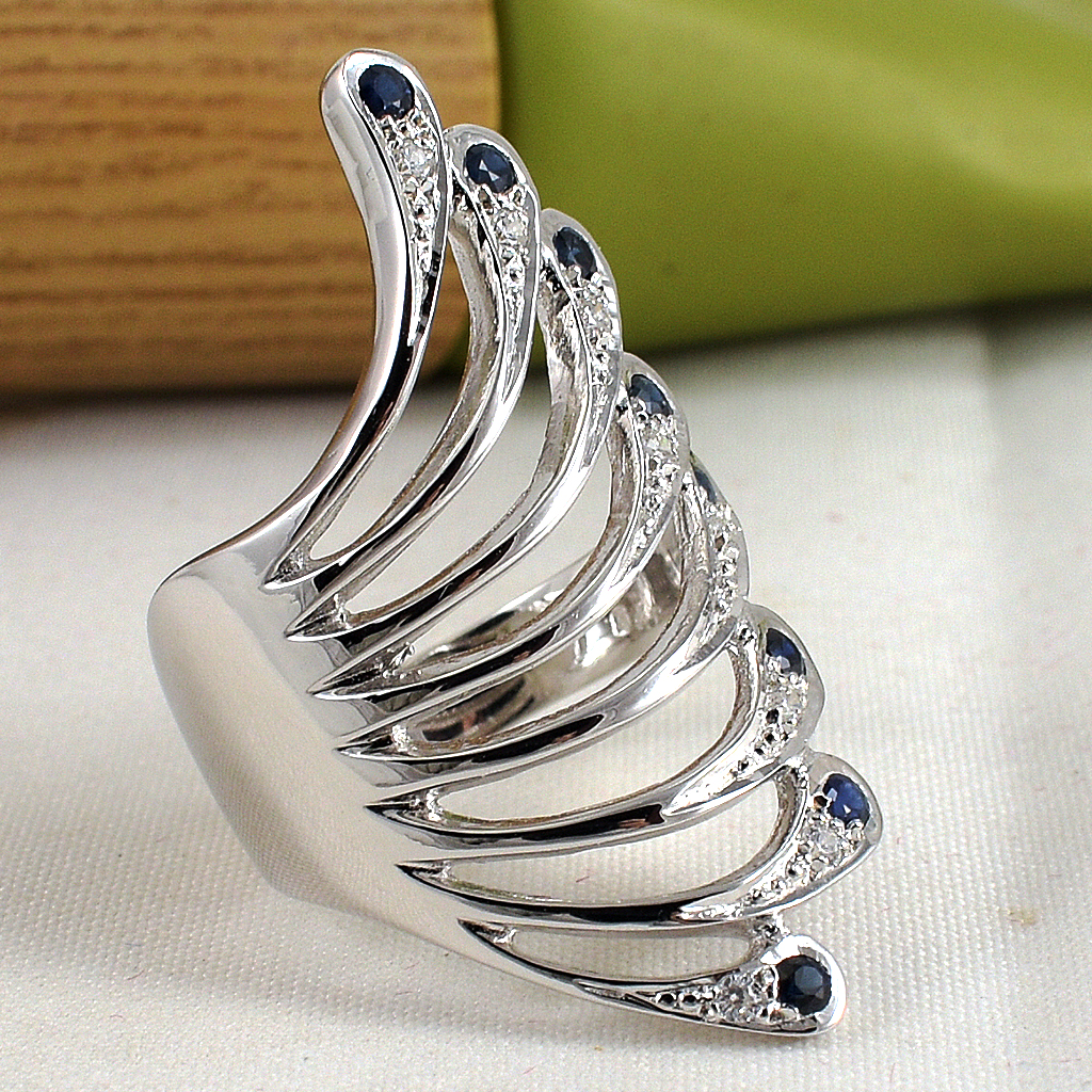 SKJewelryfactory แหวนไพลินแท้ ดีไซน์ปีกนก สไตล์หรูหรา ใส่นิ้วชี้ และ นิ้วกลางสวย ER01920-BSA