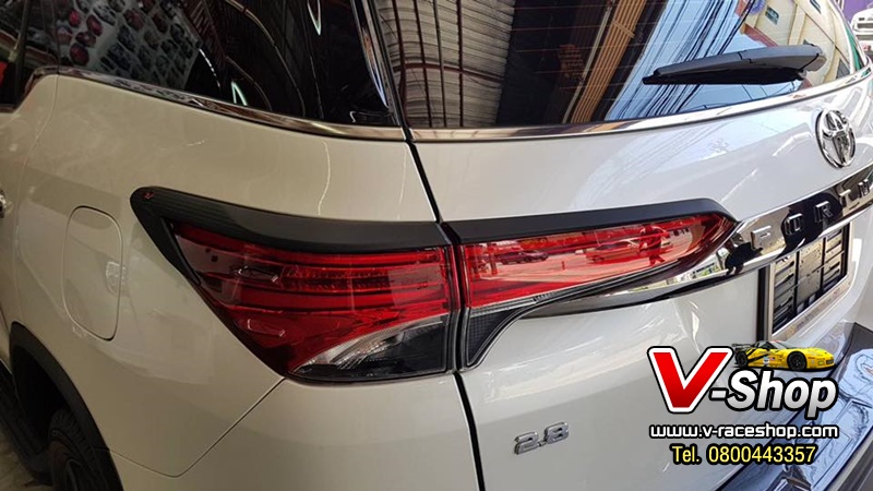 fortuner_คิ้วไฟท้ายดำ้ดาน