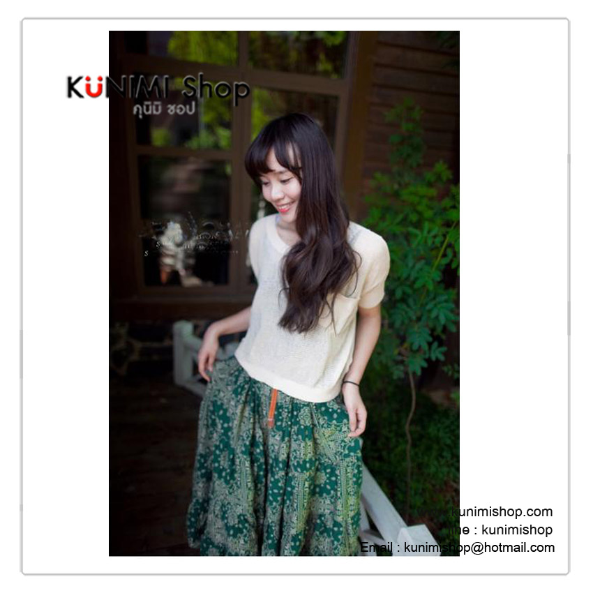 สีเขียวขี้ม้าเข้ม สีกรมท่า ฝ้าย พิมพ์เก๋ ใส่สบาย     จะใส่คู่กับเข็มขัดหรือมีเสื้อซ้อนอีกตัวก็ดูดีคะ       มาพร้อมเชือกผูกเอว สีเดียวกันกับชุดคะ       สินค้าเหมือนแบบ 100 %       Size M   :    ควายาวชุด  126  cm.   //  ความกว้างของไหล่  -  cm.                        ความยาวแขนเสื้อ   -  cm. //  รอบอกไม่เกิน  37 นิ้ว                        รอบเอวไม่เกิน  Free Size   //  โพก  Free Size              ผ้า          :   ฝ้าย  