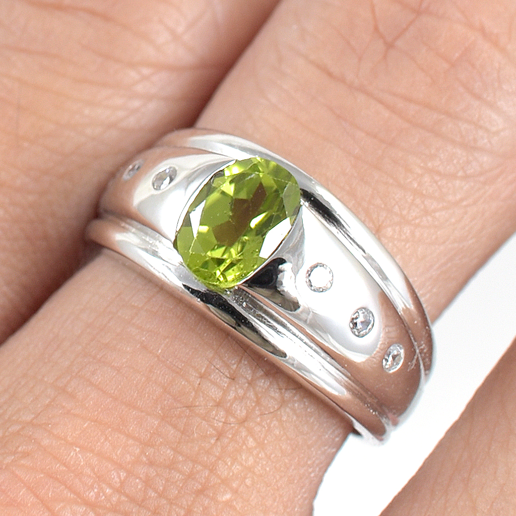 SKJewelryFactory แหวนชายพลอยเพอริดอทแท้ ใส่แล้วช่วยเสริม ความสำเร็จ ความสงบ ความมีโชค MR00551-PDT